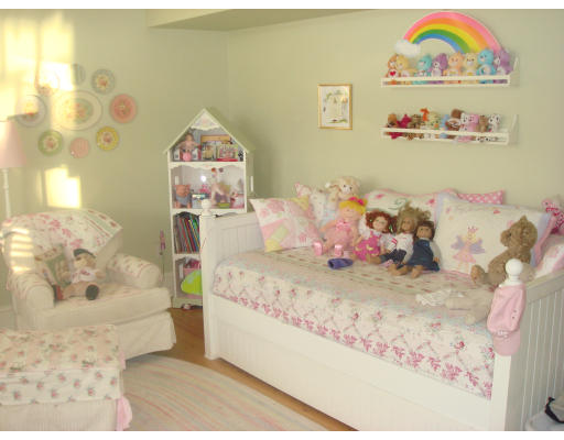 115 Oliver Road Belmont, MA 02478 - Photo 17 of 21 Gallery Image 17