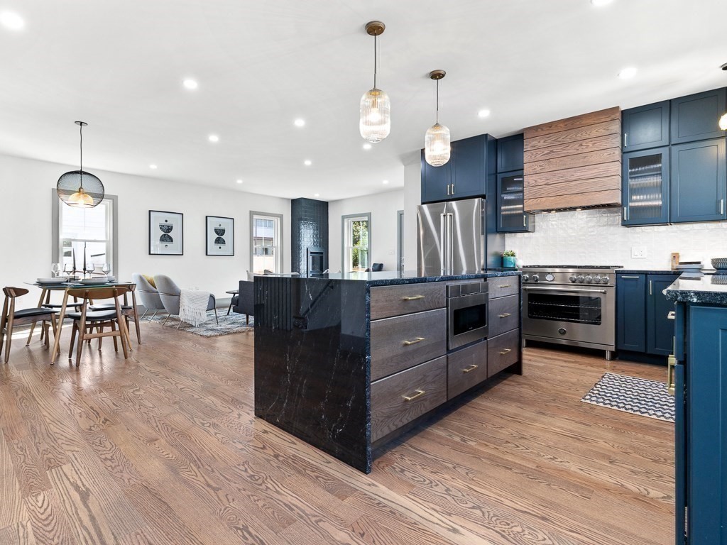 4 Exeter Street, Unit 4 Arlington, MA 02474 - Photo 4 of 25 Gallery Image 4