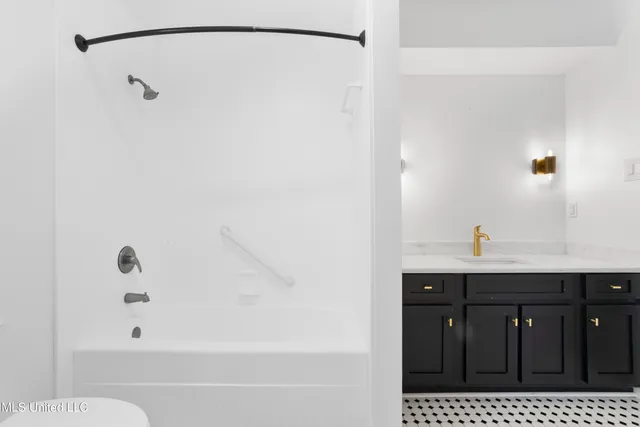 $174,000 | 14 Independence Drive, Unit 14, Gulfport, MS 39507