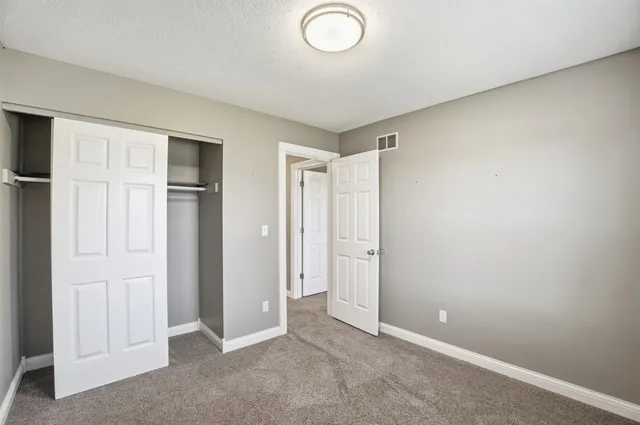 $289,900 | 23823 Jeb Drive, Lawrenceburg, IN 47025