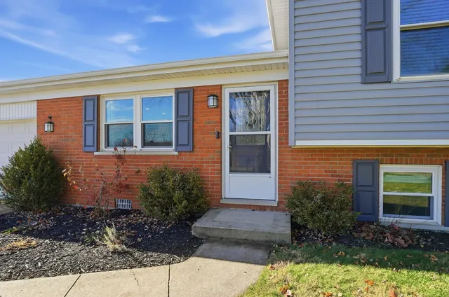 $289,900 | 23823 Jeb Drive, Lawrenceburg, IN 47025