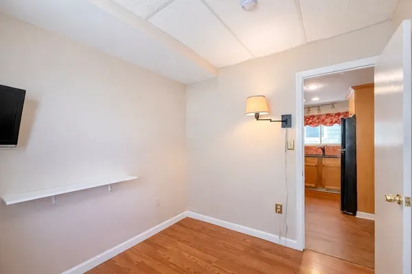 $2,500 | 100 Water Street, Newburyport, MA 01950