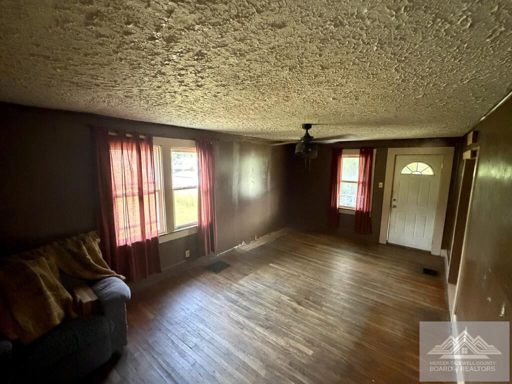 3926 Sandlick Road Bluefield, WV 24701 - Photo 22 of 44 Gallery Image 22