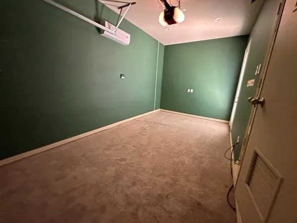 a bed room with a bed