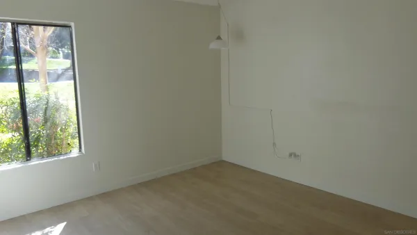 $2,700 | 2425 Cranston Drive, Unit 16, Escondido, CA 92025