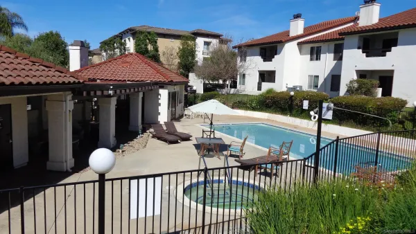 $2,700 | 2425 Cranston Drive, Unit 16, Escondido, CA 92025