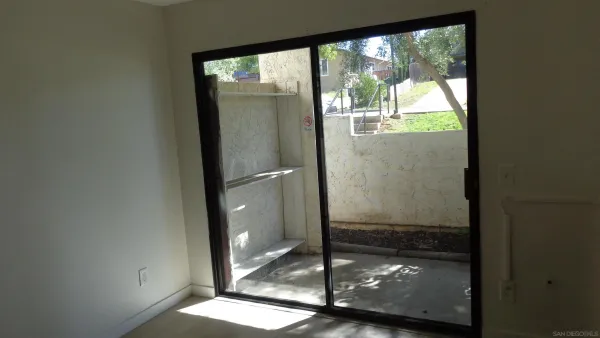 $2,700 | 2425 Cranston Drive, Unit 16, Escondido, CA 92025