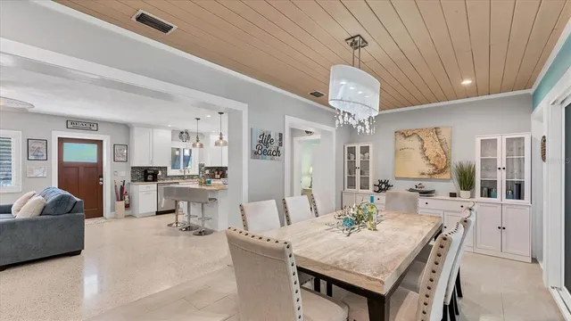 $1,995,000 | 154 Crescent Drive, Anna Maria, FL 34216