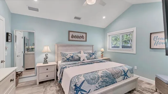 $1,995,000 | 154 Crescent Drive, Anna Maria, FL 34216