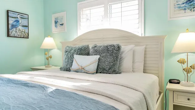 $1,995,000 | 154 Crescent Drive, Anna Maria, FL 34216