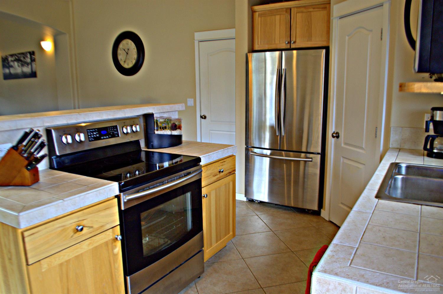 4189 Southwest Rhyolite Place Redmond, OR 97756 - Photo 6 of 16 Additional Photo