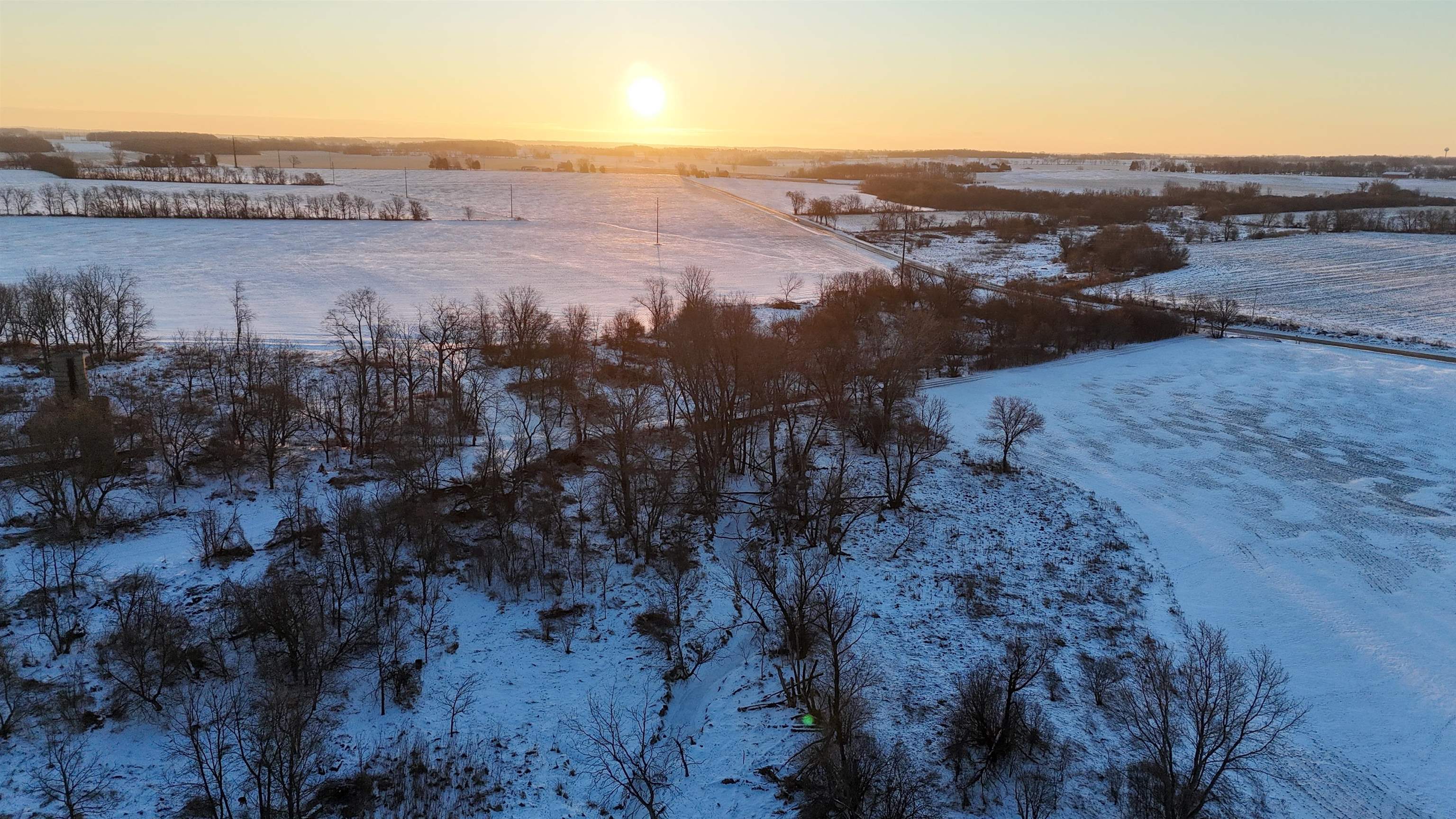 W9012 County Rd B Sharon, WI 53585 - Photo 12 of 52