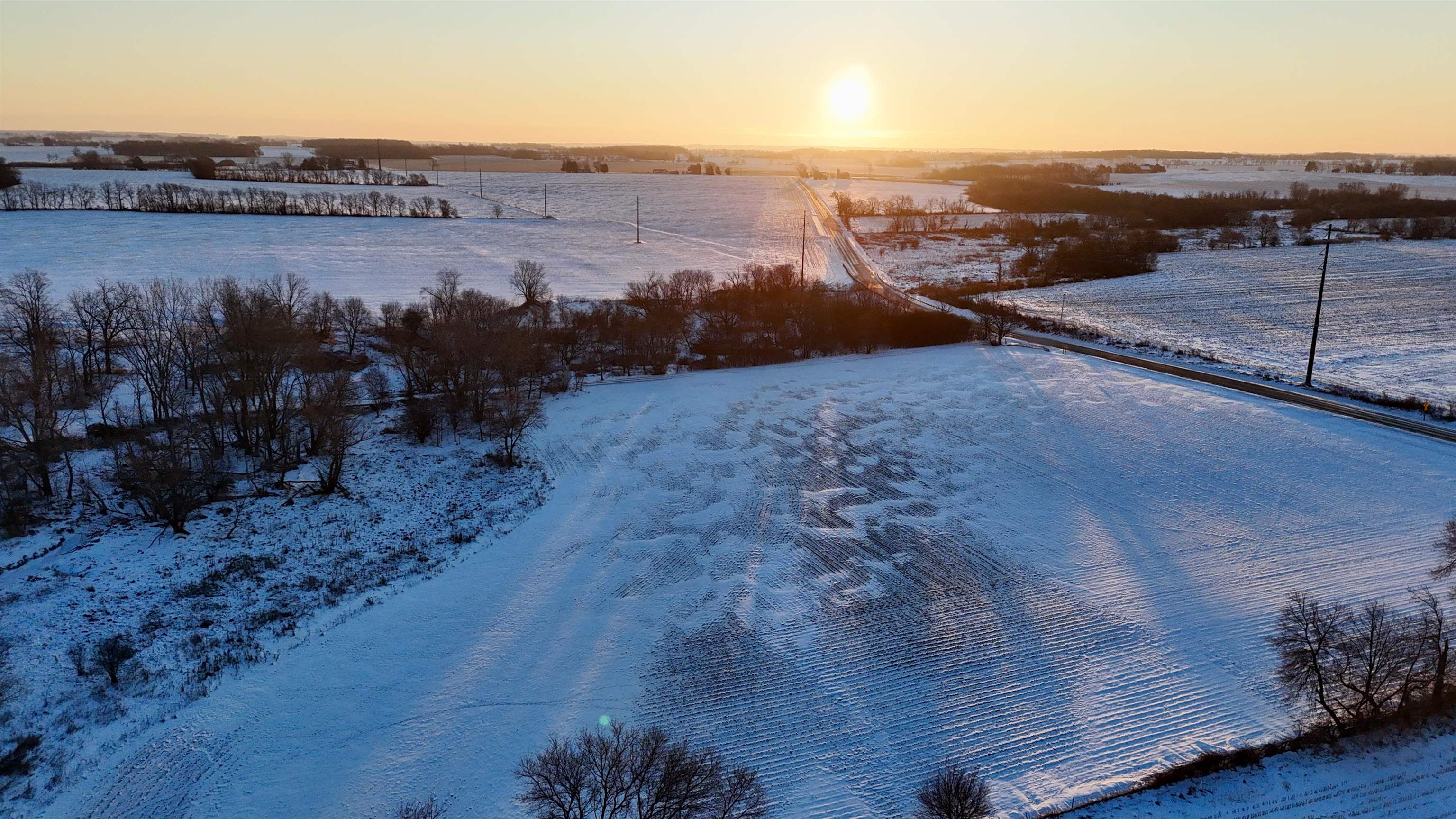 W9012 County Rd B Sharon, WI 53585 - Photo 13 of 52