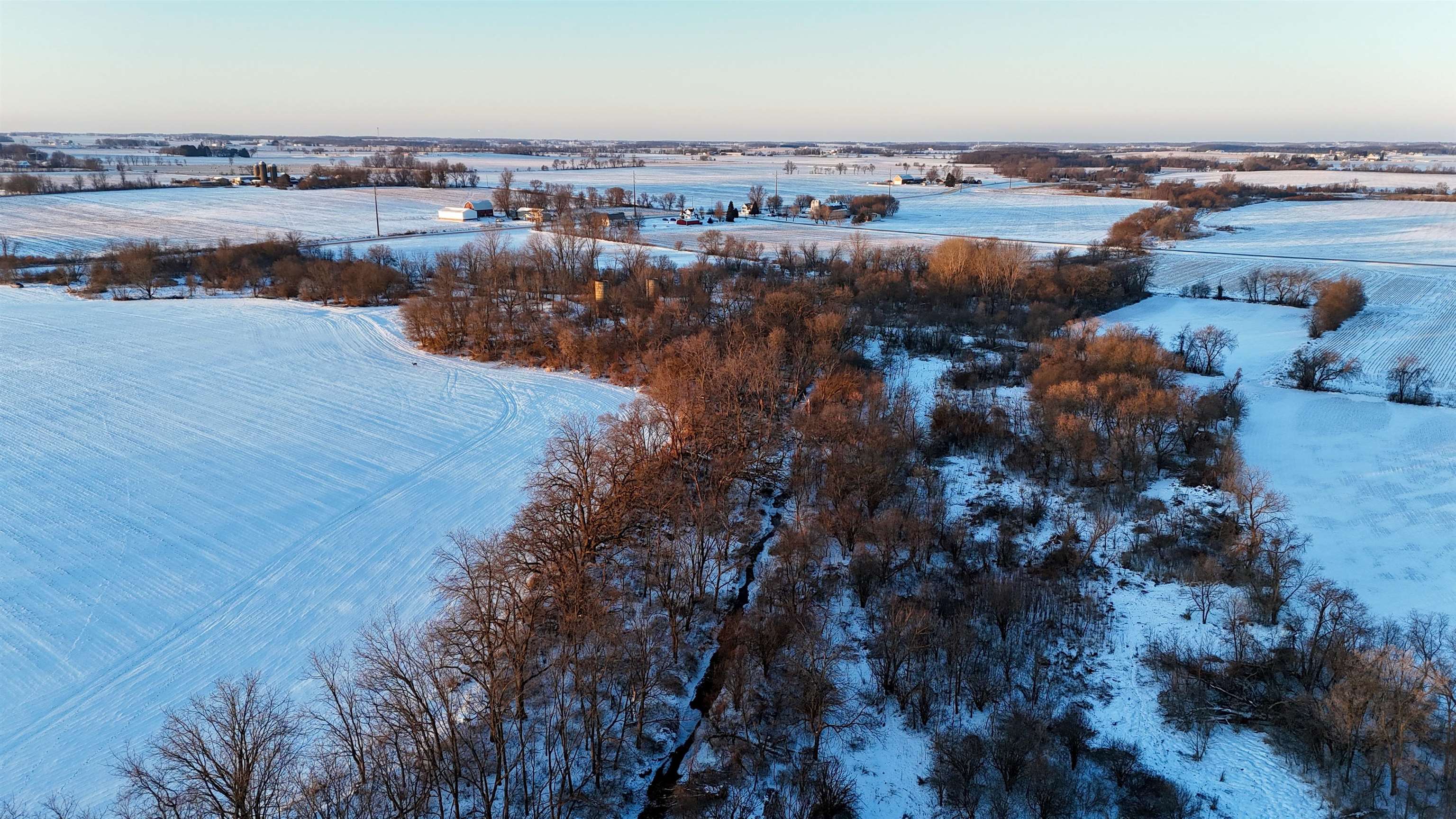 W9012 County Rd B Sharon, WI 53585 - Photo 19 of 52