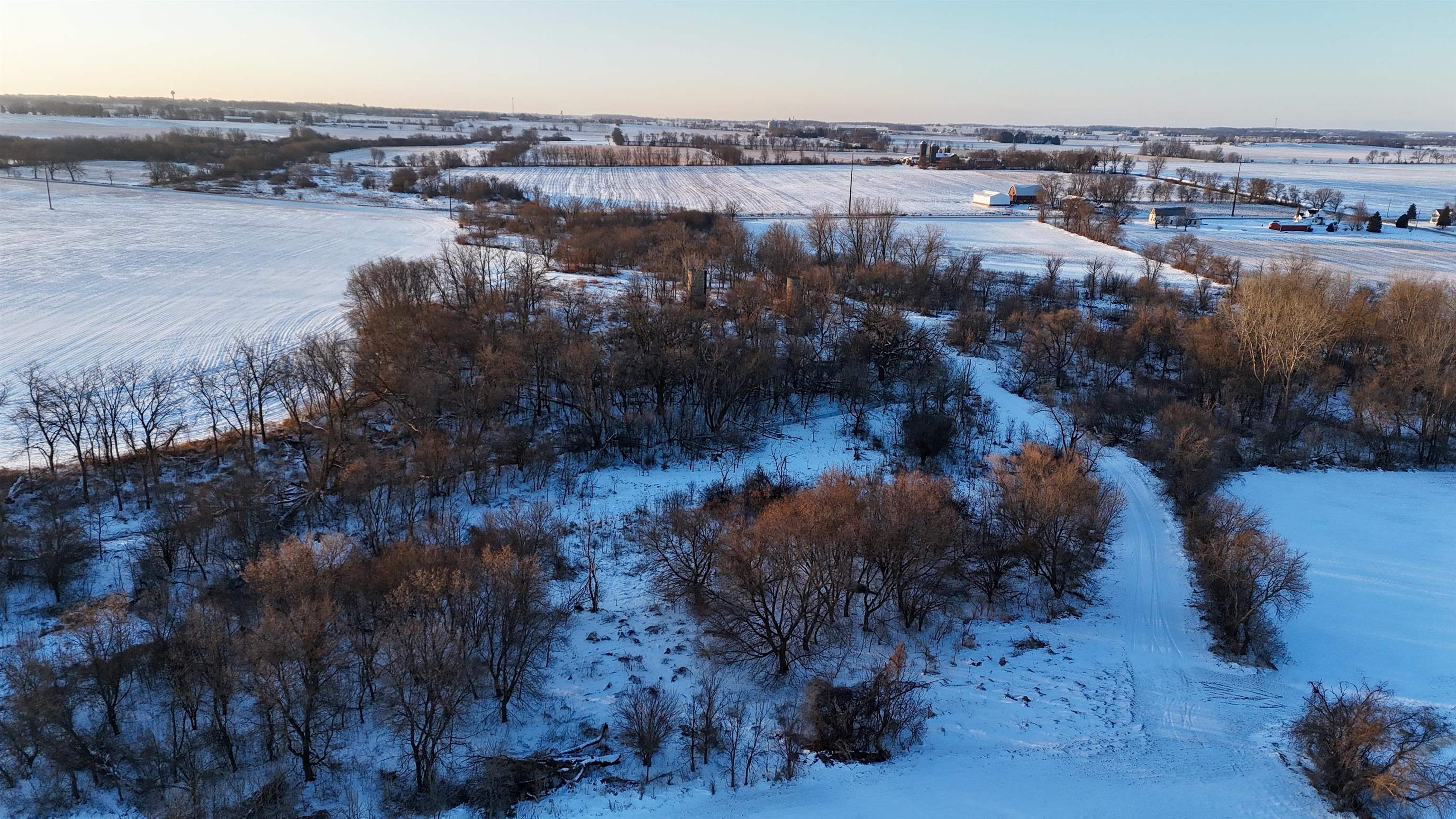 W9012 County Rd B Sharon, WI 53585 - Photo 32 of 52