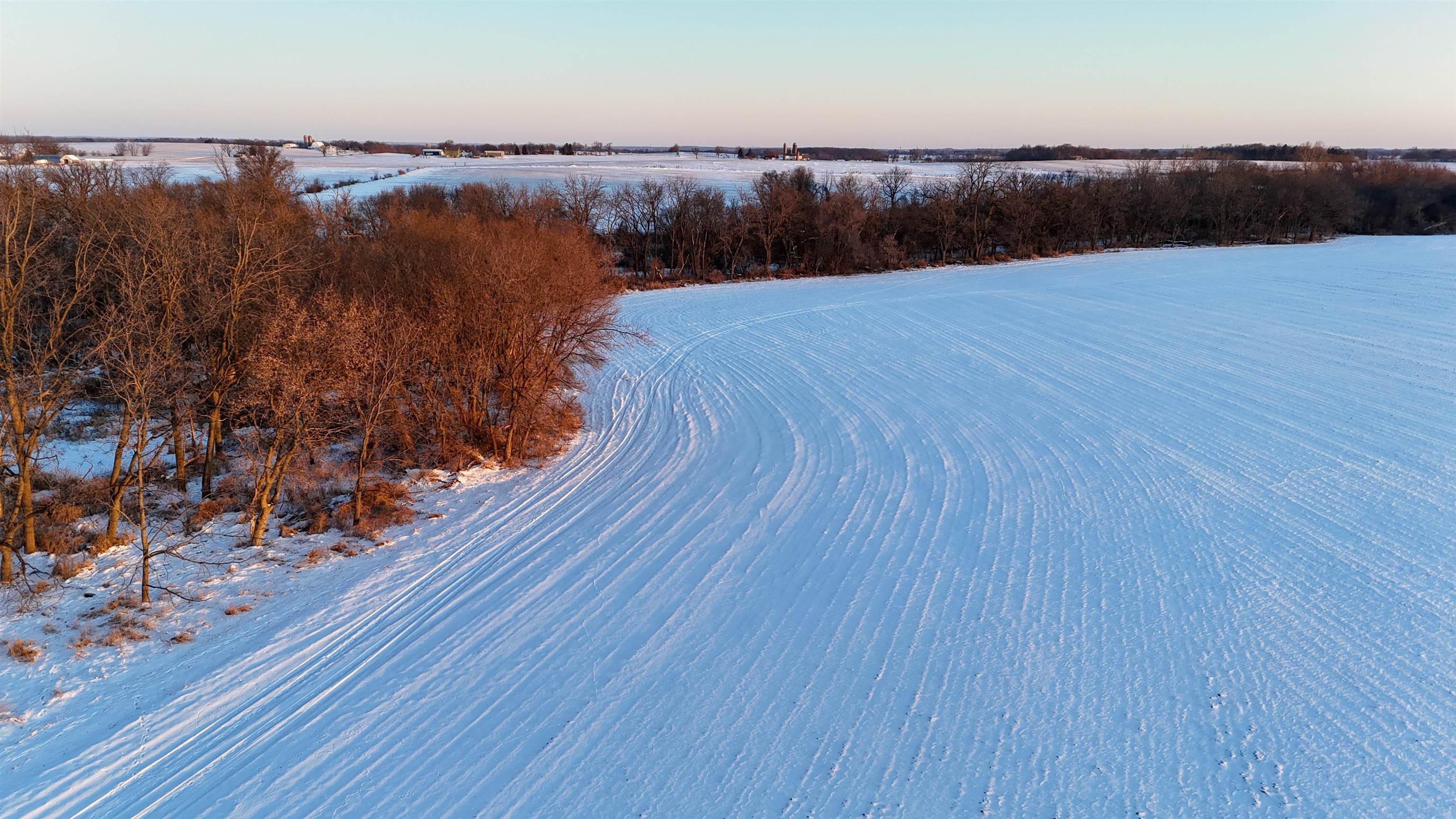W9012 County Rd B Sharon, WI 53585 - Photo 5 of 52