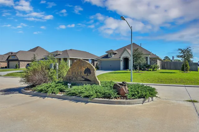 a view of a garden with a small yard