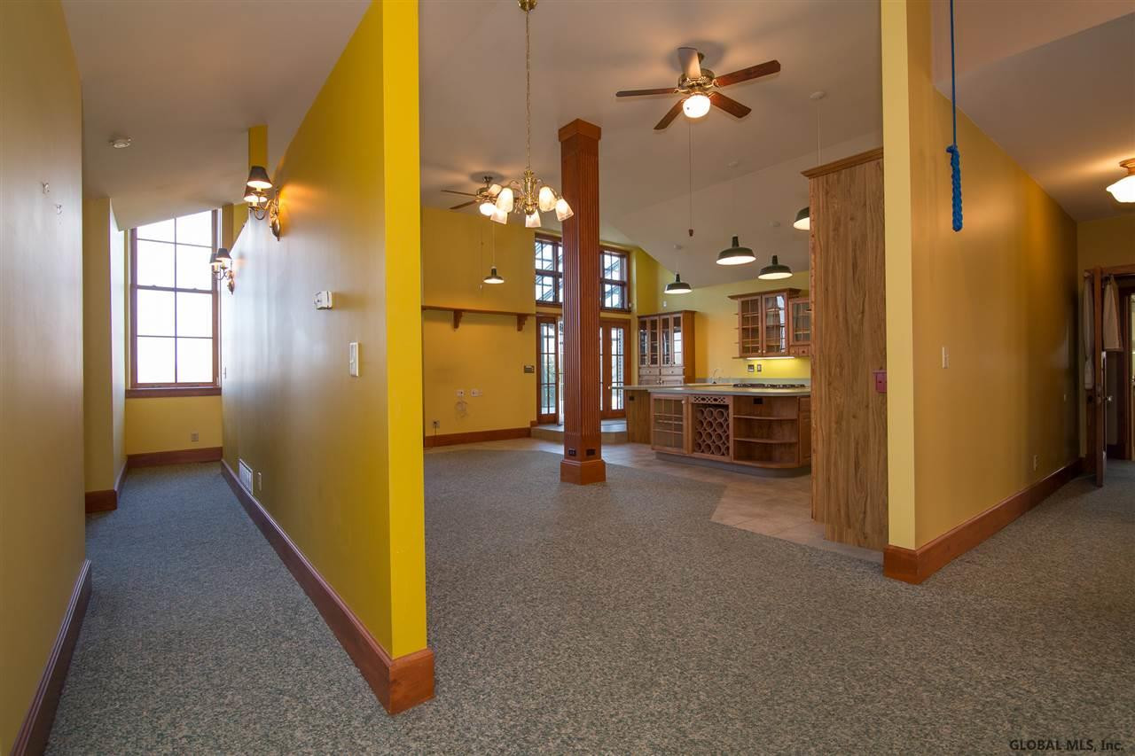 560 South Albany Road Bethlehem, NY 12158 - Photo 8 of 25 Photo 8