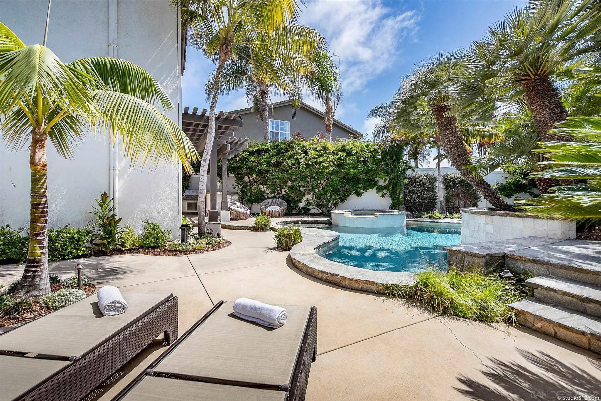 220 Jacob Lane Encinitas, CA 92024 - Photo 16 of 40 a view of a house with backyard and sitting area