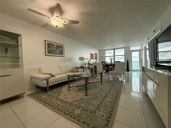 $3,875 | 9511 Collins Avenue, Unit 1208, Surfside, FL 33154