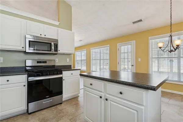 $400,000 | 3350 Hampton Trace Court, Buford, GA 30519