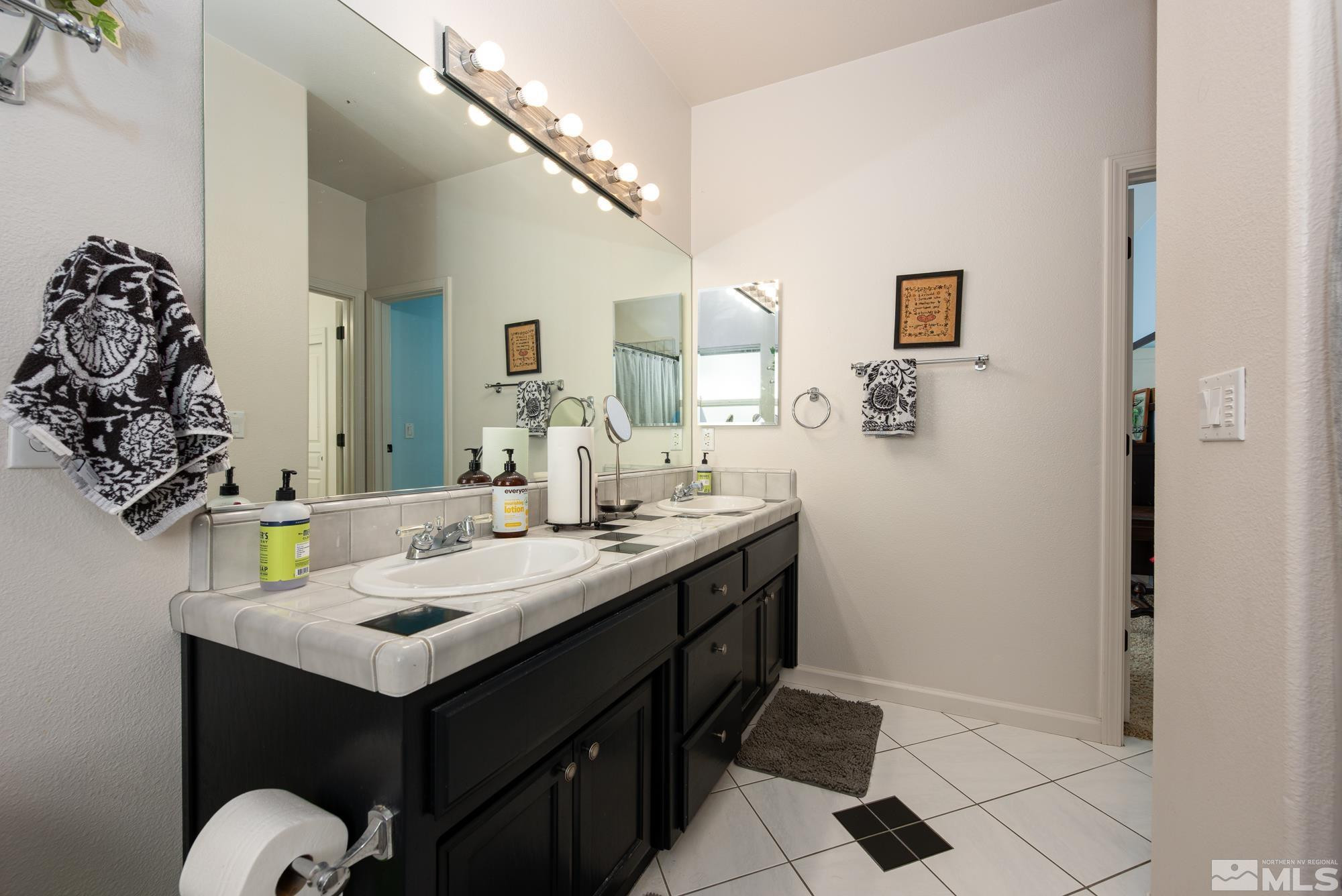 971 Fieldgate Way Gardnerville, NV 89460 - Photo 22 of 57 Photo 34