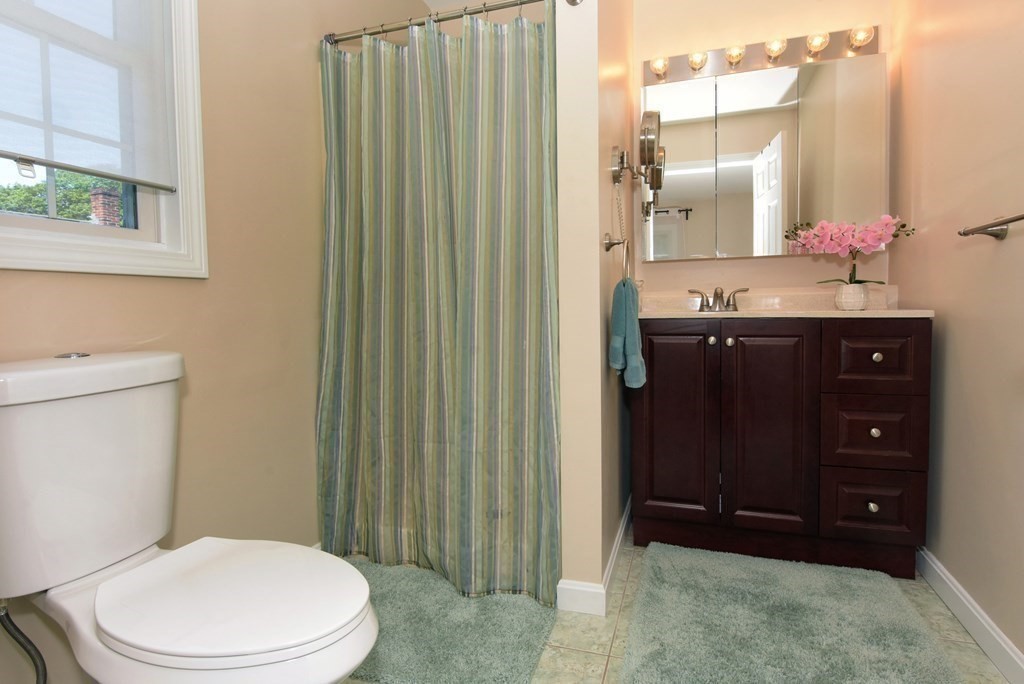 15 Spring Road Lynn, MA 01902 - Photo 18 of 34 Gallery Image 18