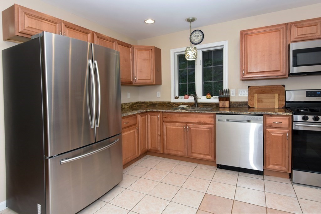 15 Spring Road Lynn, MA 01902 - Photo 4 of 34 Gallery Image 4