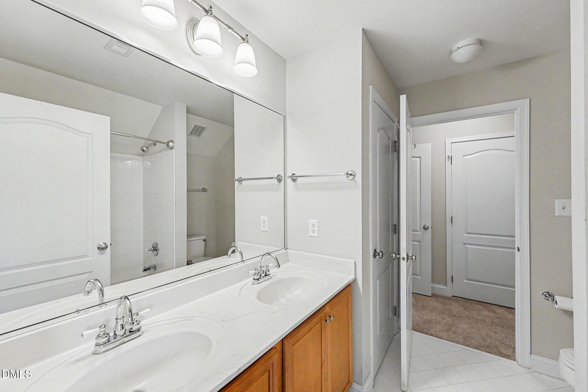 10505 Tarton Fields Circle Raleigh, NC 27617 - Photo 23 of 54