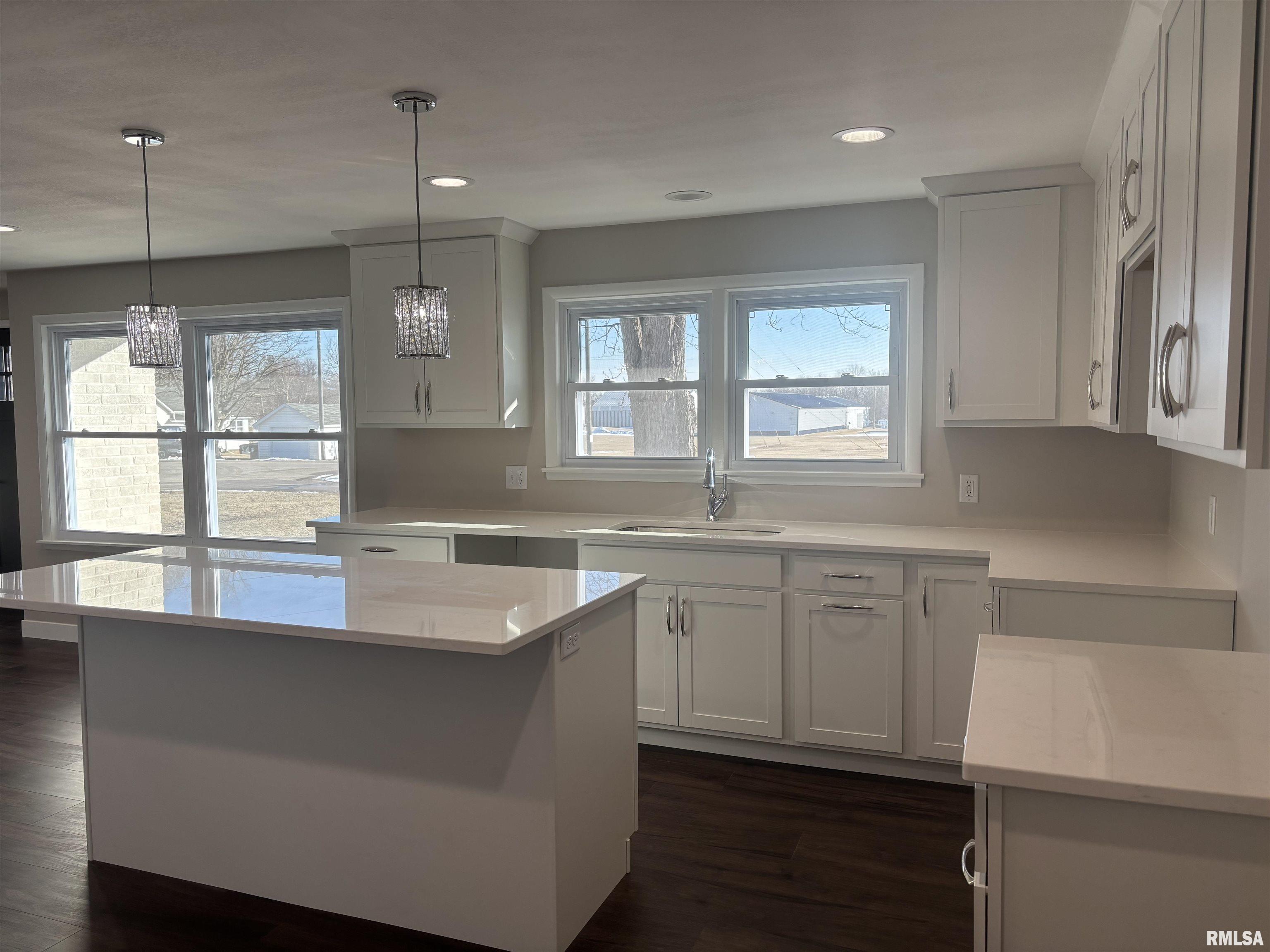 707 West Santa Fe Avenue Toluca, IL 61369 - Photo 19 of 50