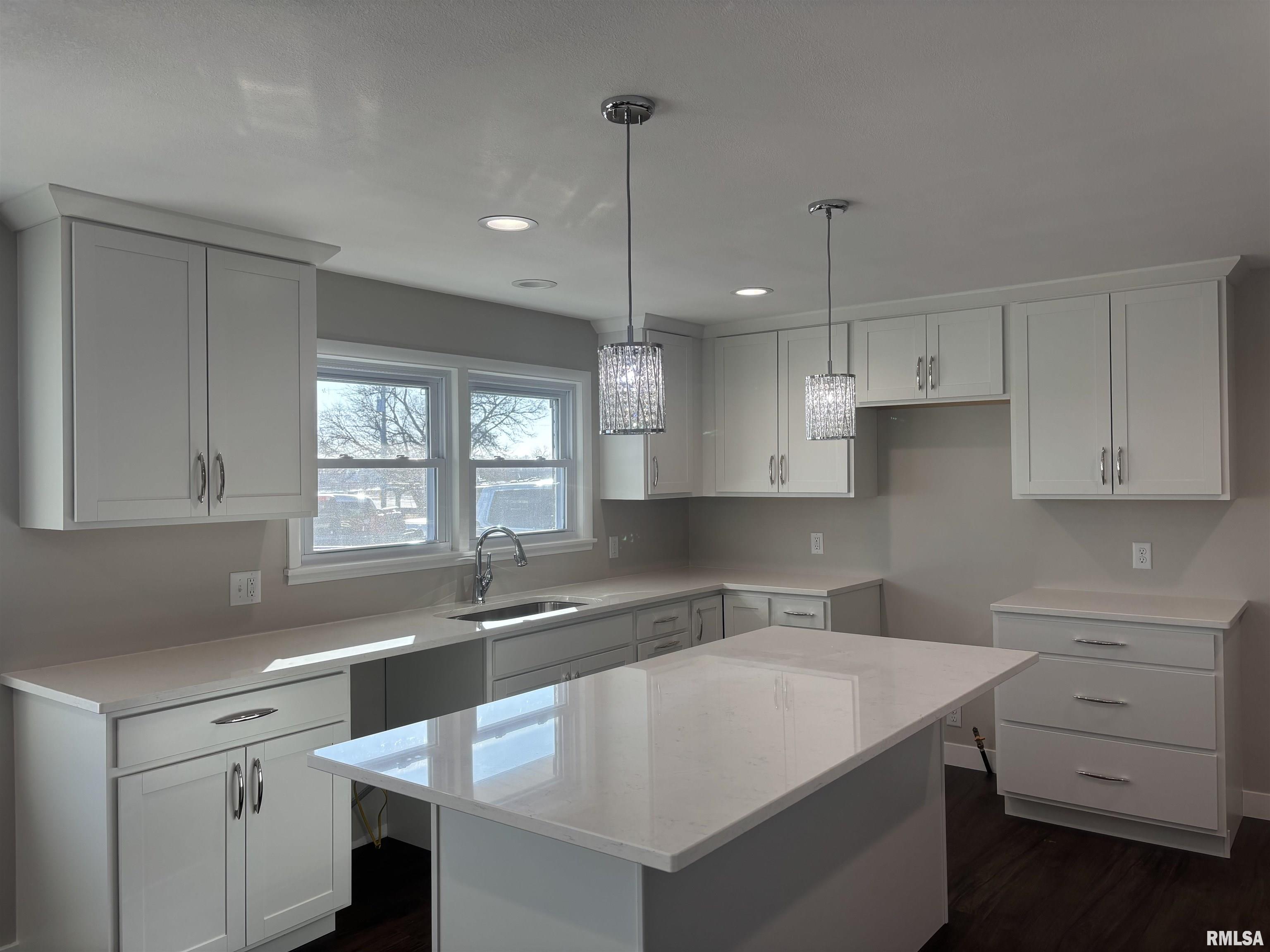 707 West Santa Fe Avenue Toluca, IL 61369 - Photo 20 of 50