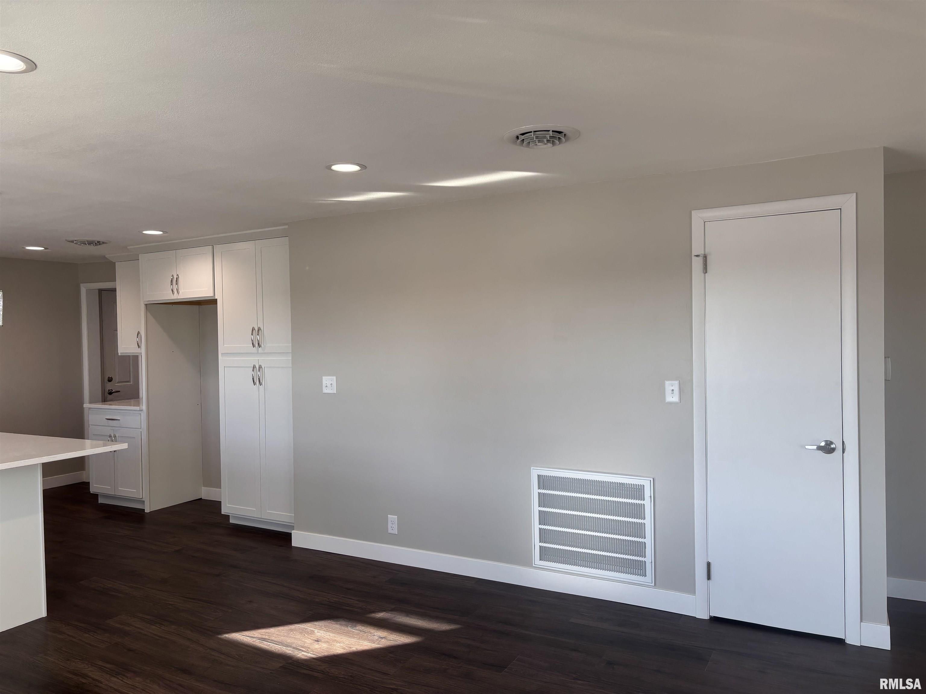 707 West Santa Fe Avenue Toluca, IL 61369 - Photo 22 of 50