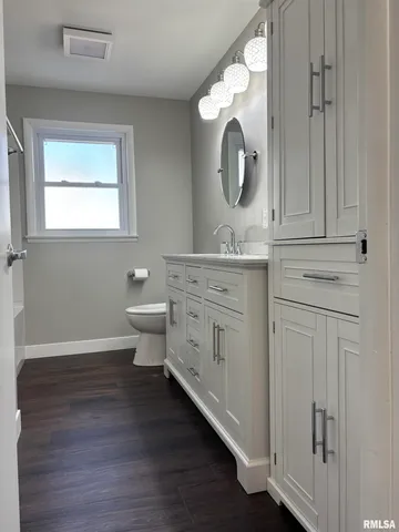 $225,000 | 707 West Santa Fe Avenue, Toluca, IL 61369