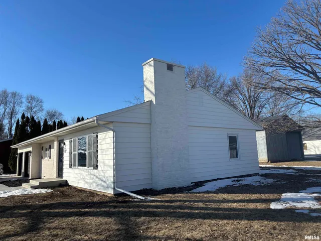 $225,000 | 707 West Santa Fe Avenue, Toluca, IL 61369