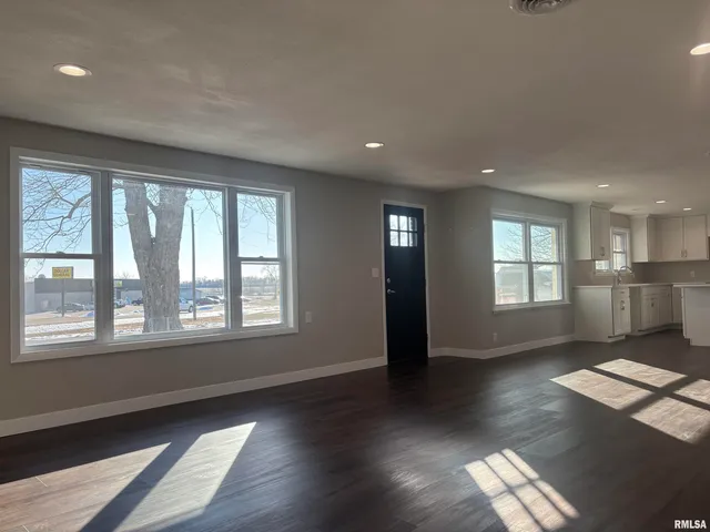 $225,000 | 707 West Santa Fe Avenue, Toluca, IL 61369