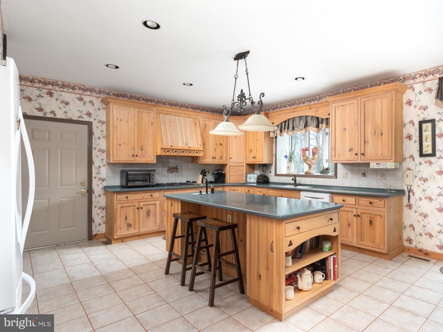 160 Larrison Road Wrightstown, NJ 08562 - Photo 12 of 59 Gallery Image 12