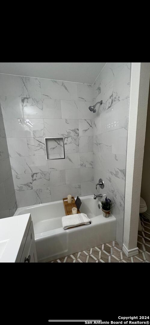 911 Vance Jackson Road, Unit 212 San Antonio, TX 78201 - Photo 15 of 30 a view of bathroom sink