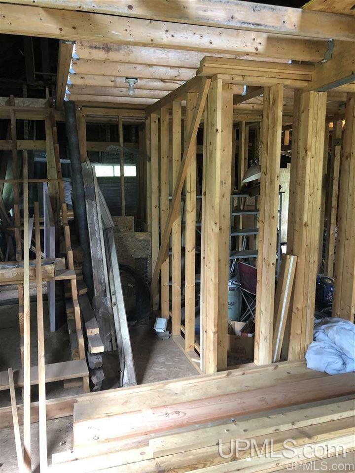 182 Summit Street Ishpeming, MI 49849 - Photo 5 of 8 Gallery Image 5