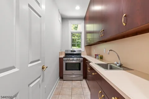 $1,950,000 | 33 Fox Run, North Caldwell, NJ 07006