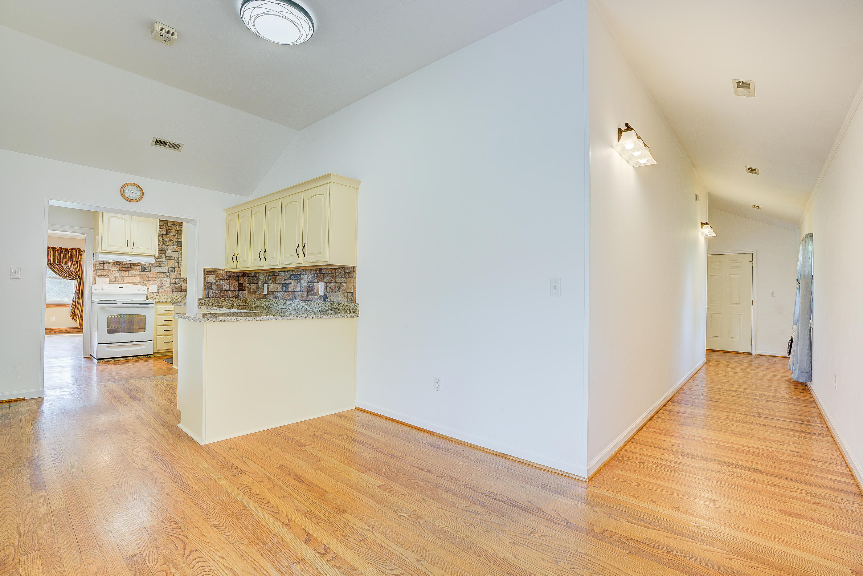 544 Boxley Road Roanoke, VA 24019 - Photo 15 of 40 92