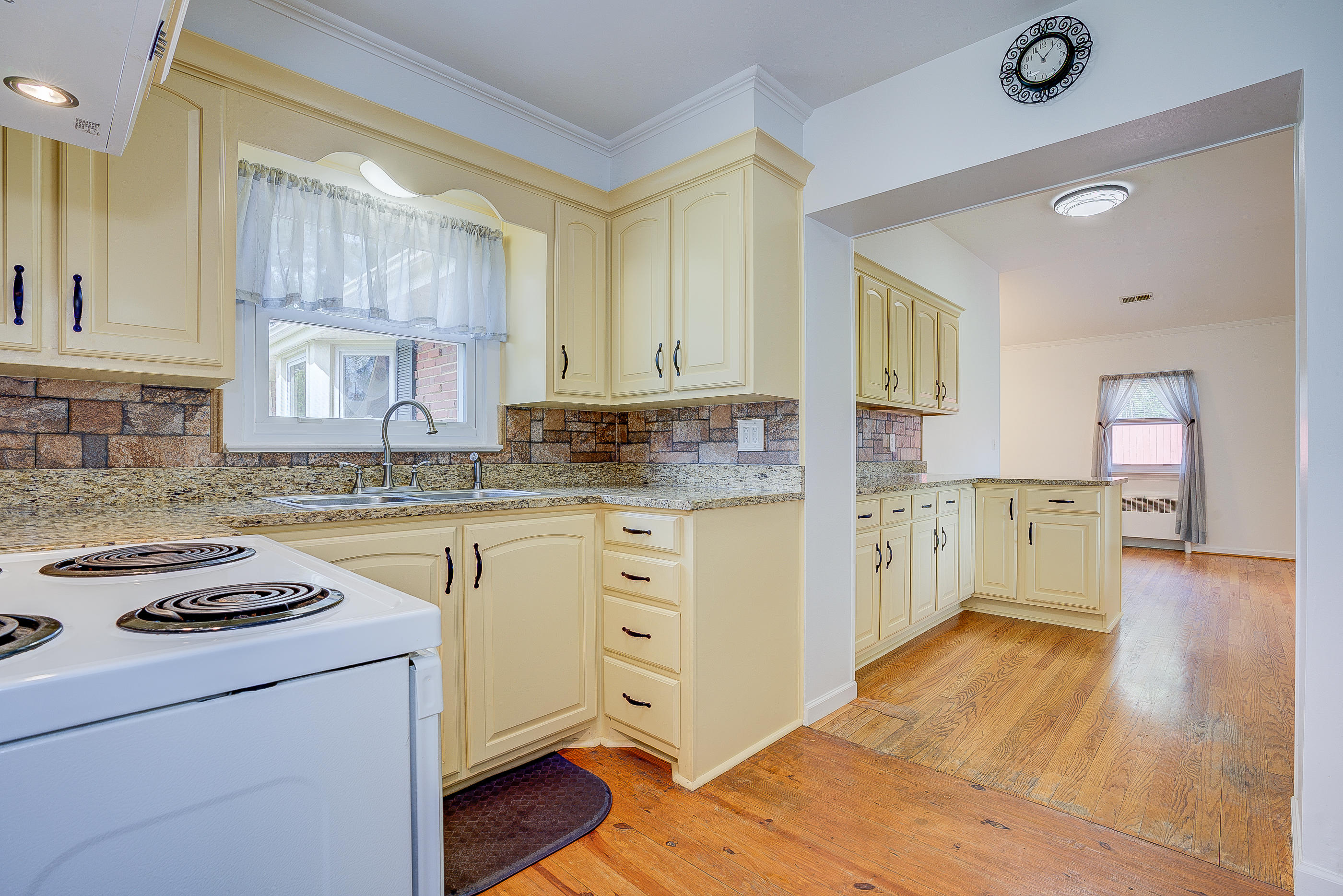 544 Boxley Road Roanoke, VA 24019 - Photo 10 of 40 76