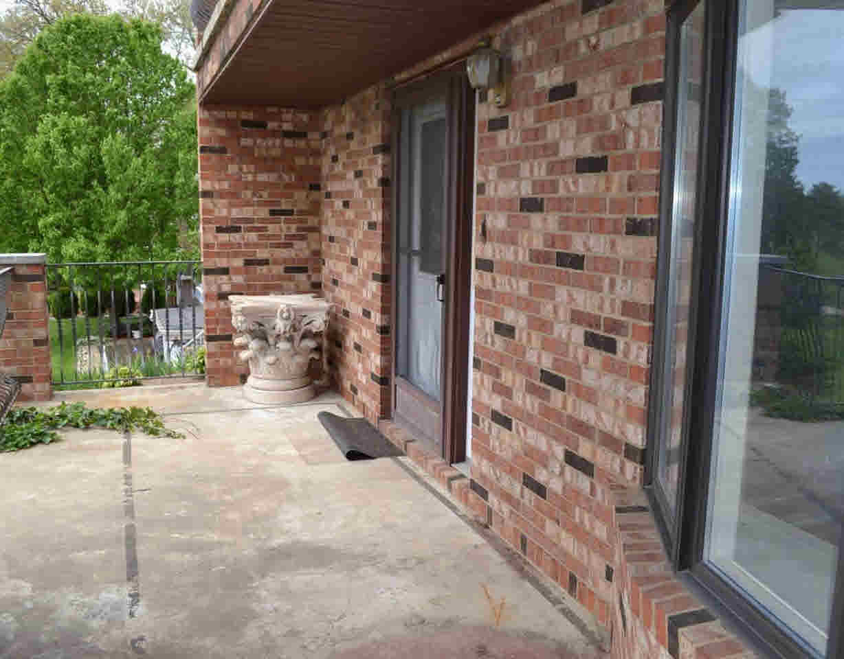 4052 East Pierson Road Flint, MI 48506 - Photo 33 of 40 21298646-35.JPG
