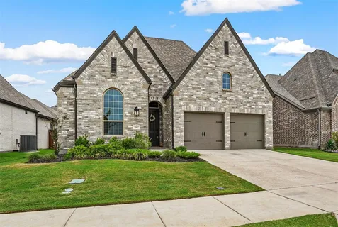 $499,999 | 7433 Whisterwheel Way, Fort Worth, TX 76123