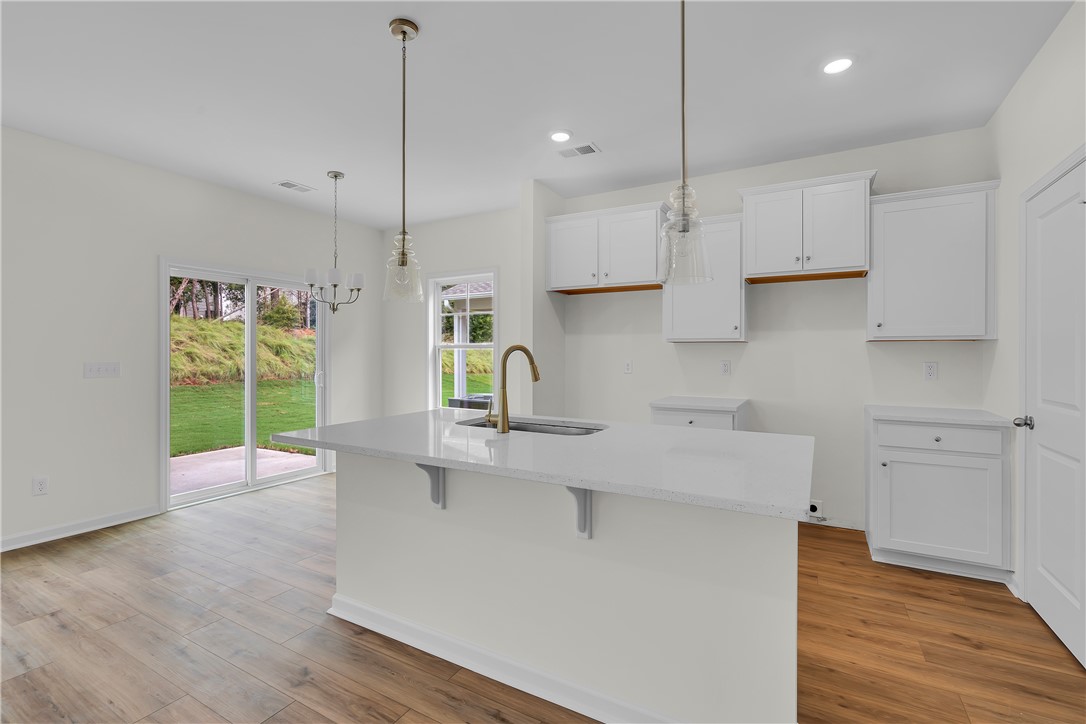 220 Brown Circle Easley, SC 29642 - Photo 4 of 17