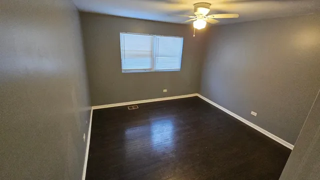 $1,800 | 371 Mackinaw Avenue, Unit 2, Calumet City, IL 60409