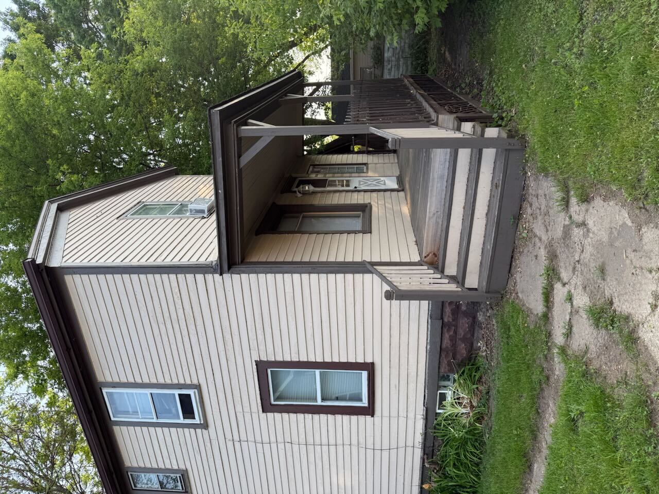 6910 16th Avenue, Unit 6910 1/2 Kenosha, WI 53143 - Photo 6 of 7 Photo 4