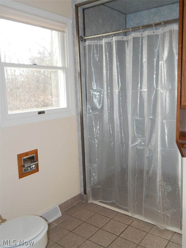 4060 Ridgewood Road Akron, OH 44321 - Photo 13 of 20