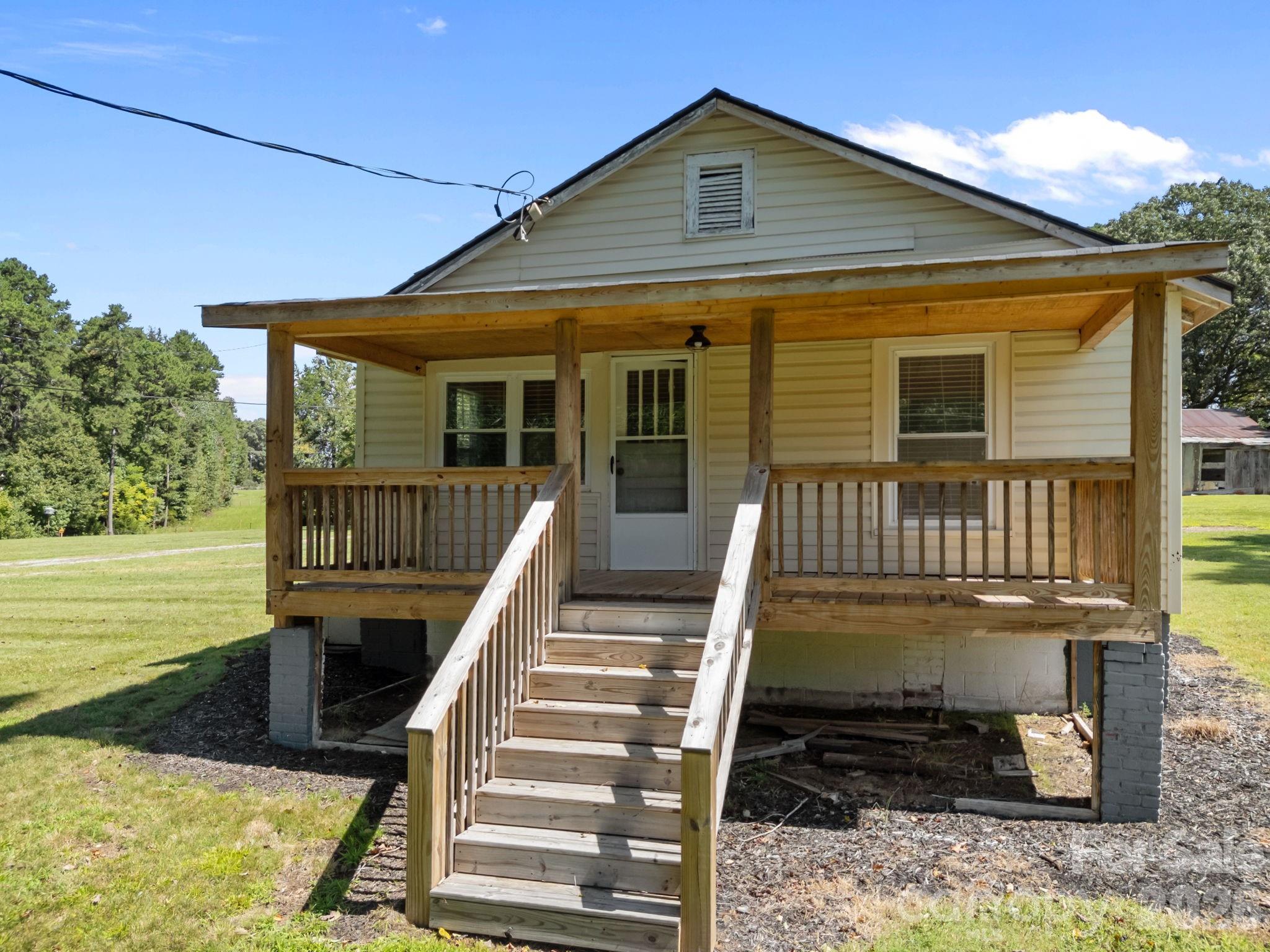 3840 Old Mocksville Road Salisbury, NC 28144 - Photo 2 of 19