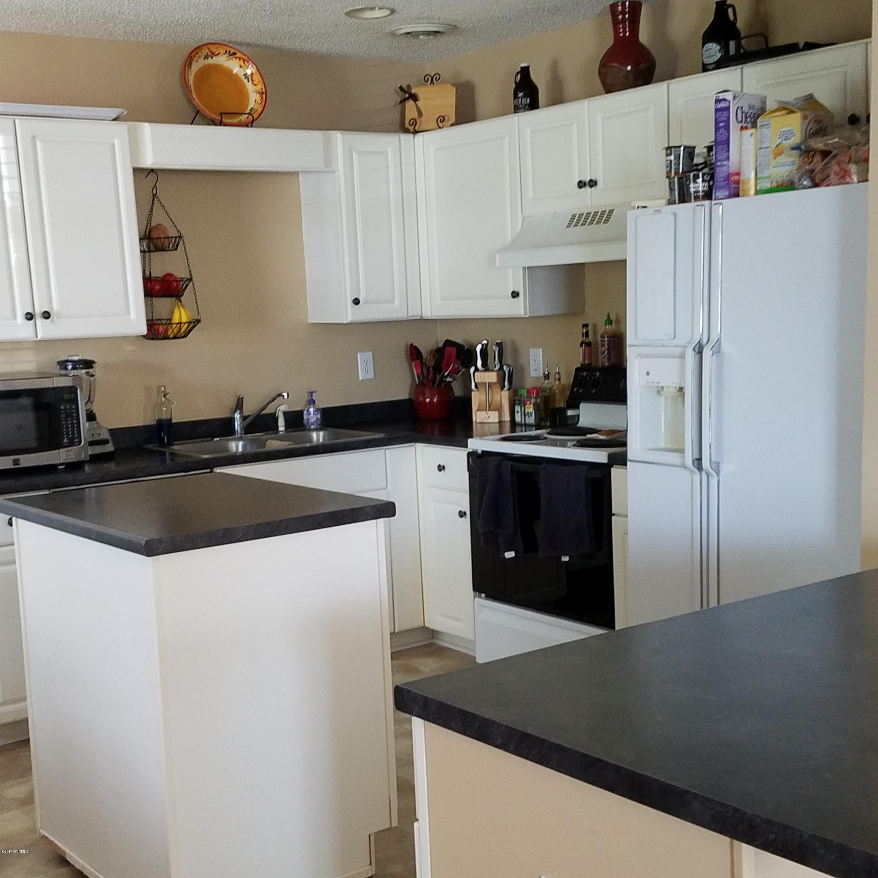 2244 White Road Wilmington, NC 28411 - Photo 5 of 14 20170525_161325