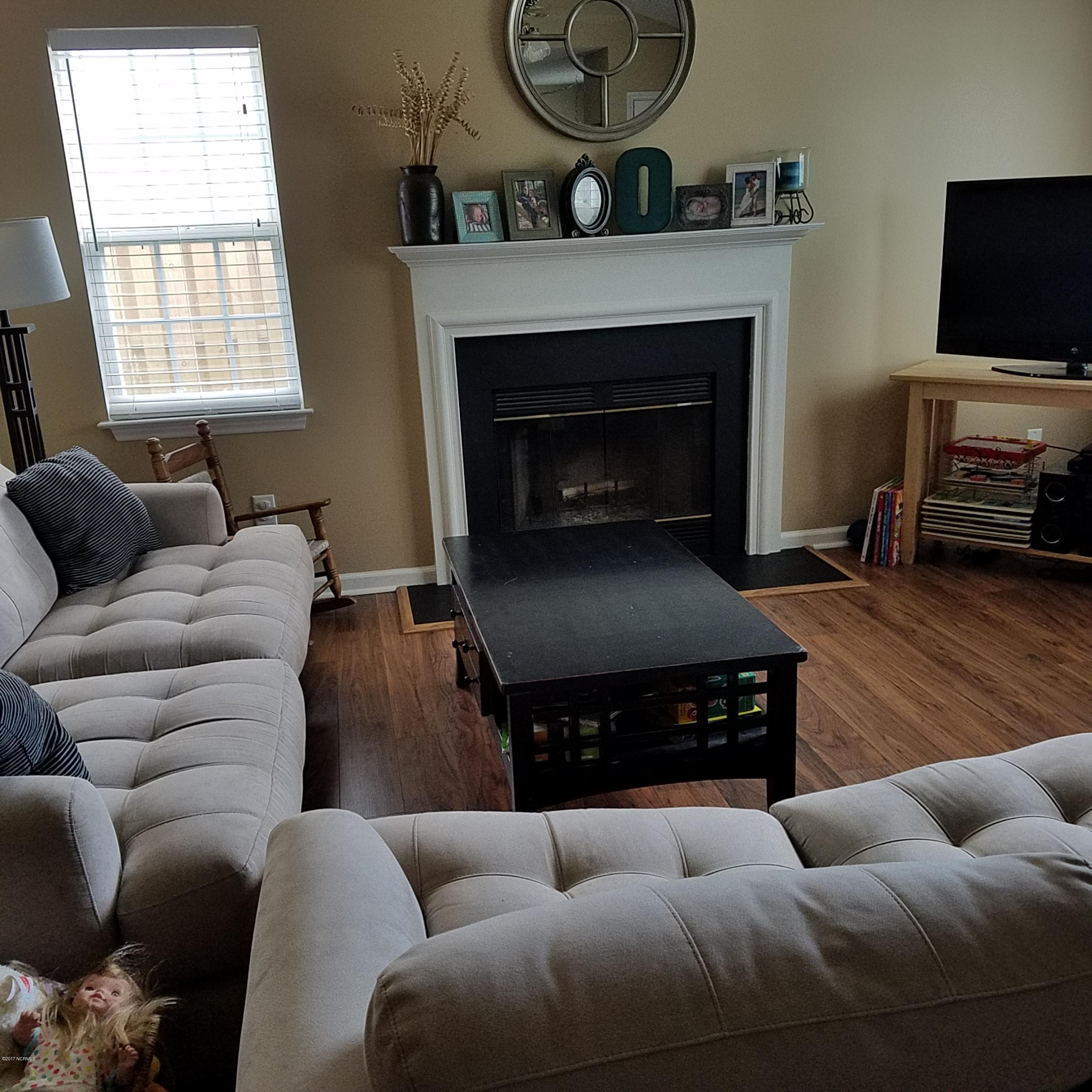 2244 White Road Wilmington, NC 28411 - Photo 6 of 14 20170525_160844